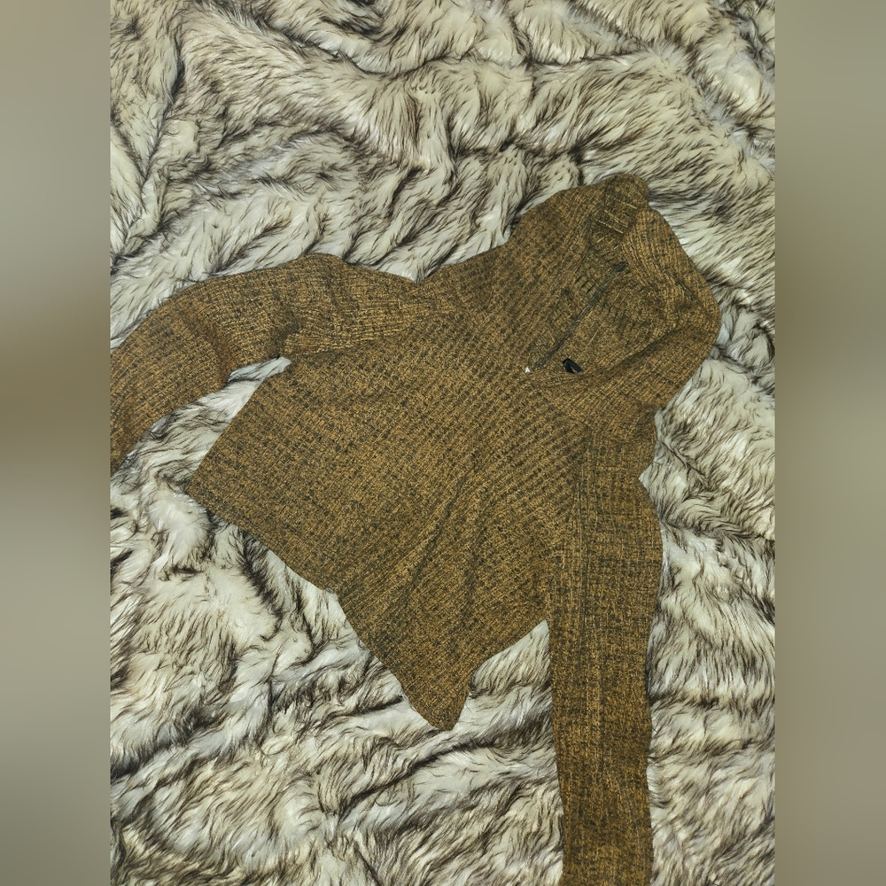 EARTHBOUND Cropped Knit Sweater